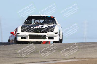 media/Oct-26-2025-CalClub SCCA (Sun) [[8ce1e69566]]/Group 2/Grapevine/